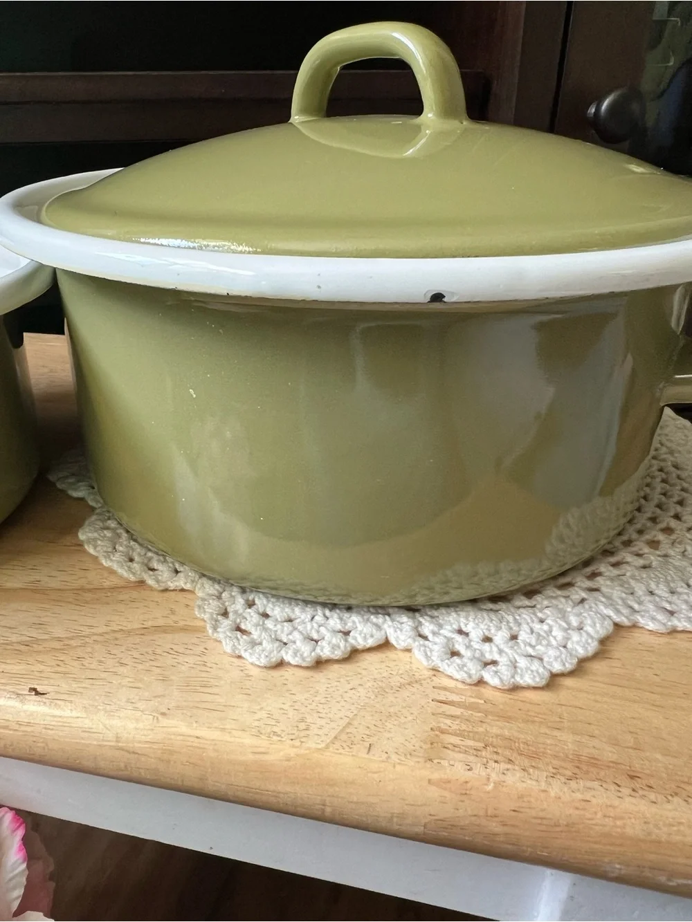 Vintage Avocado Green Enamel Over Metal Saucepans w/ 1 Lid Italian Made 1qt/2qt